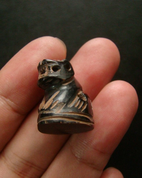 เสือดำมหาอำนาจ แกะจากเขาควาย มีจารอักขระ อุดกริ่ง วัดบางพระ ปี 2544 #P2