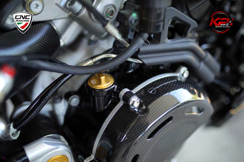 ฝาปิดน้ำมันเครื่อง CNC RACING FOR DUCATI HONDA YAMAHA TRIUMPH
