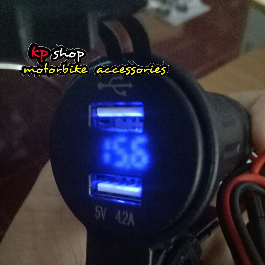ที่ชารจ usb 2 port พร้อมที่วัดvoltmeter