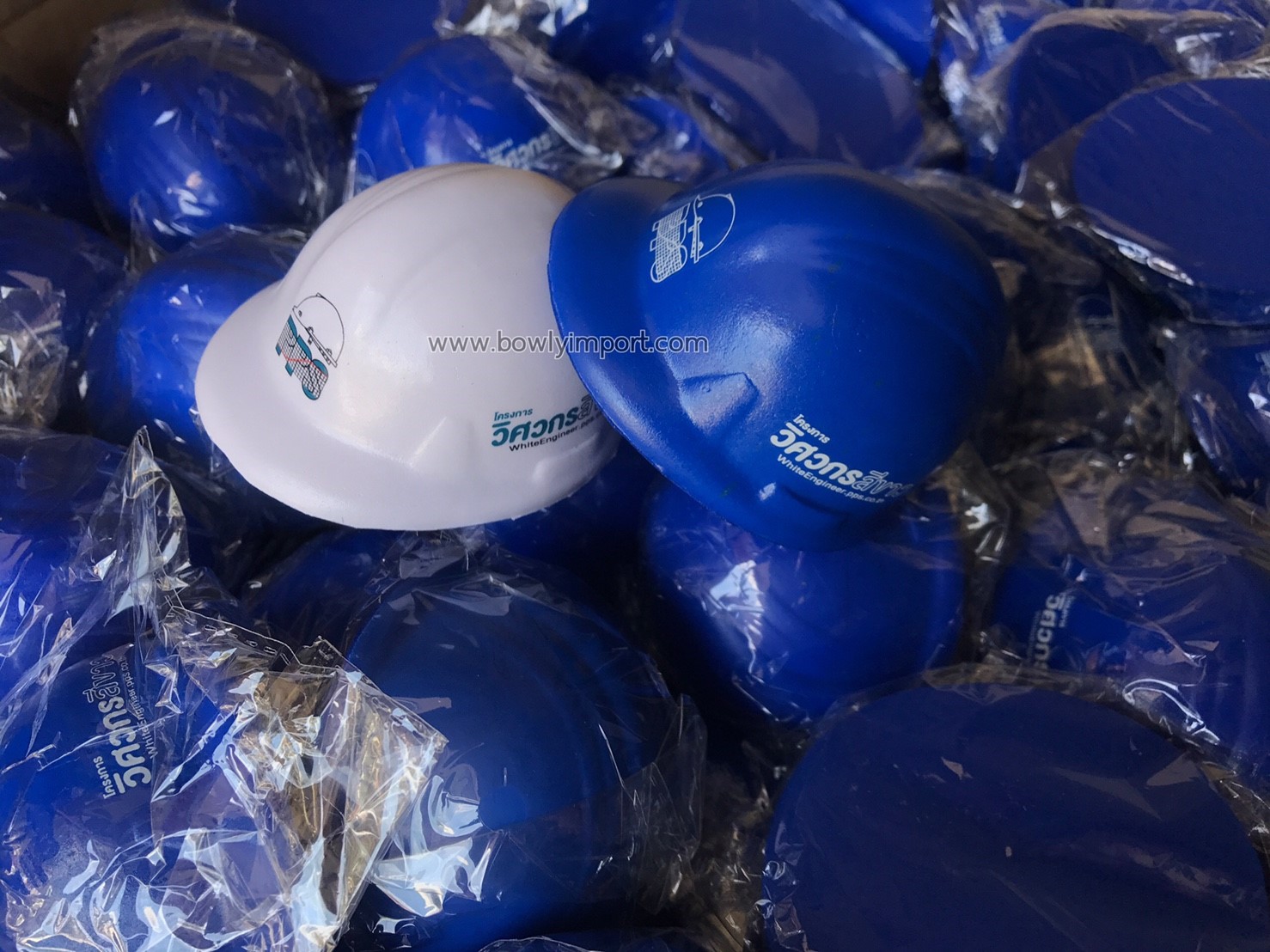 ผลิตลูกบอลบีบ บริหารมือ พร้อมโลโก้