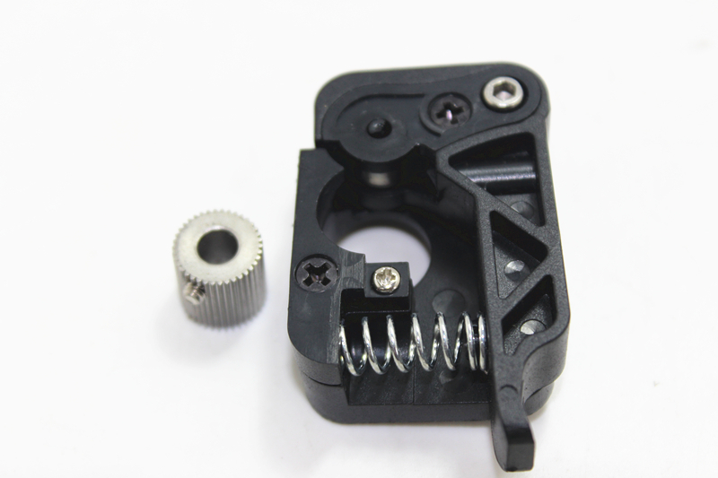 Plastic Feeder Right