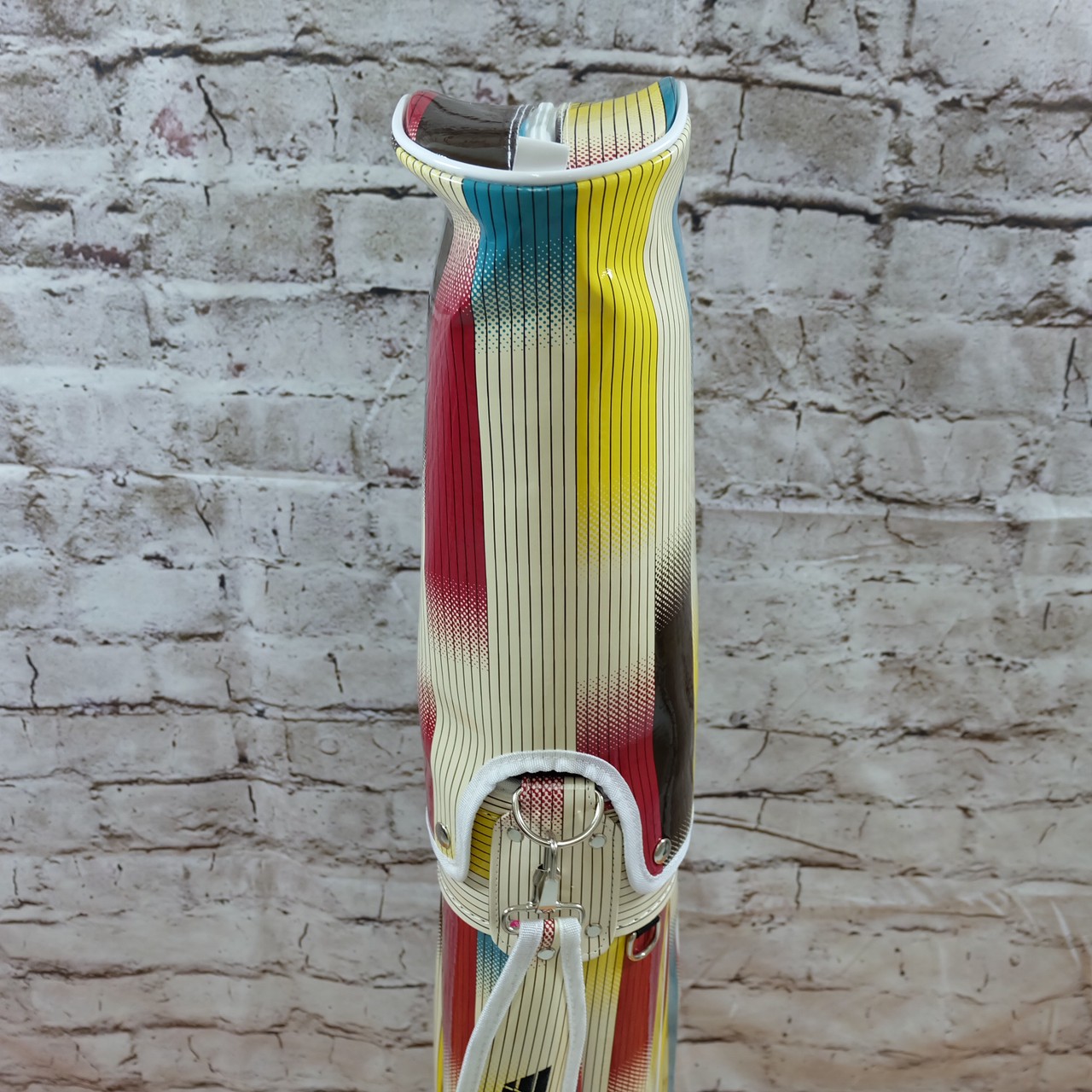 [ สินค้าใหม่ ] ชุดเซ็ทไม้กอล์ฟ สำหรับเด็กช่วงอายุ 9-12 ปี พร้อมกระเป๋า (สีดำ,สีชมพู,สีเหลือง)