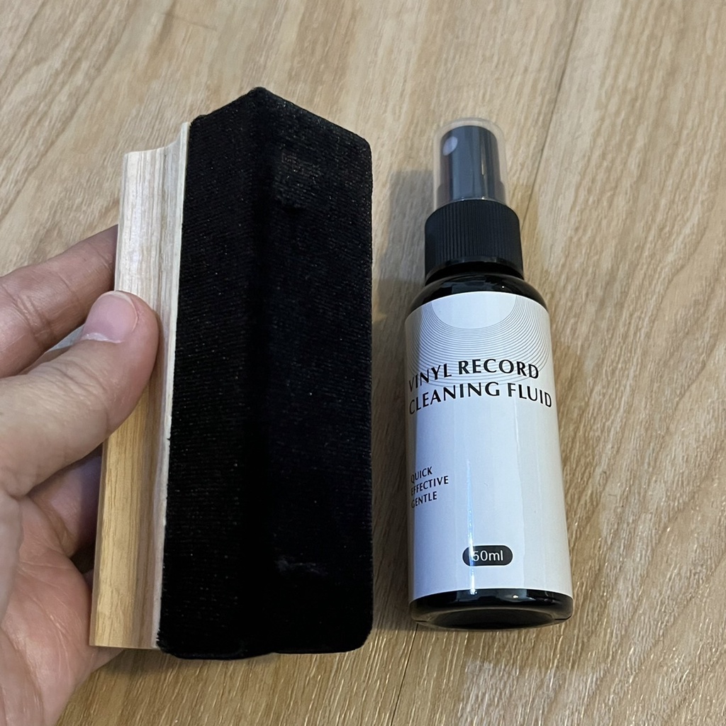 Goka Vinyl Record Cleaner set ชุดทำความสะอาดแผ่นเสียง แปรงกำมะหยี่ พร้อมน้ำยาทำความสะอาดแผ่นเสียง