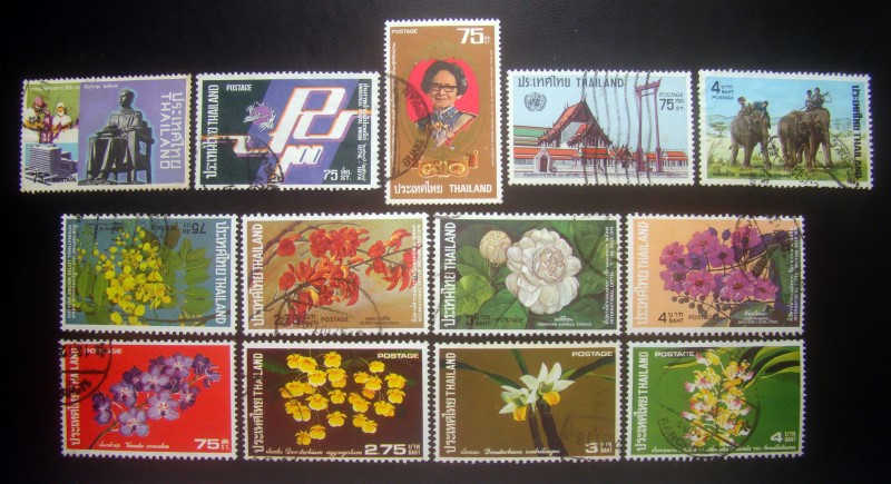 s2941-แสตมป์ชุดฉลองวันพระราชสมภพ ครบ 80 พรรษา สมเด็จย่า ปี 2523 + แสตมป์ปี 2517 จำนวน 6 ชุด/ 12 ดวง ใช้แล้ว ราคาเบา น่าสะสมครับ