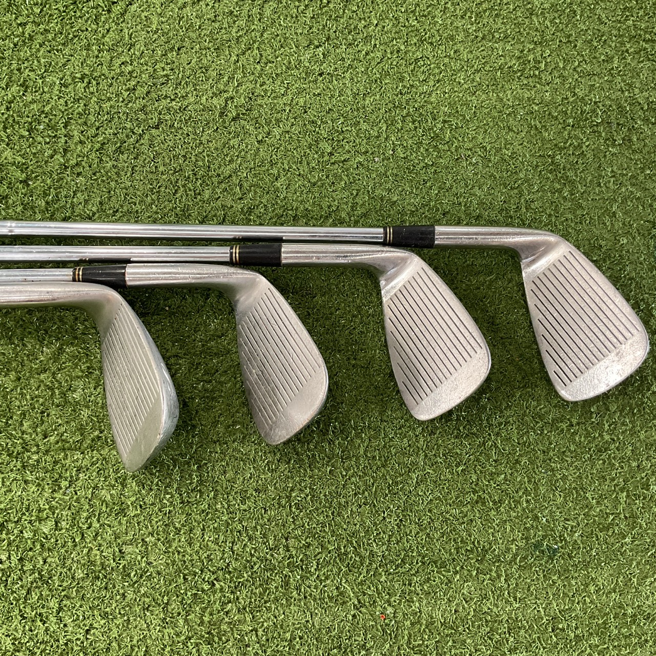 ไม้กอล์ฟ Mizuno : Champion Flag ก้านเหล็ก