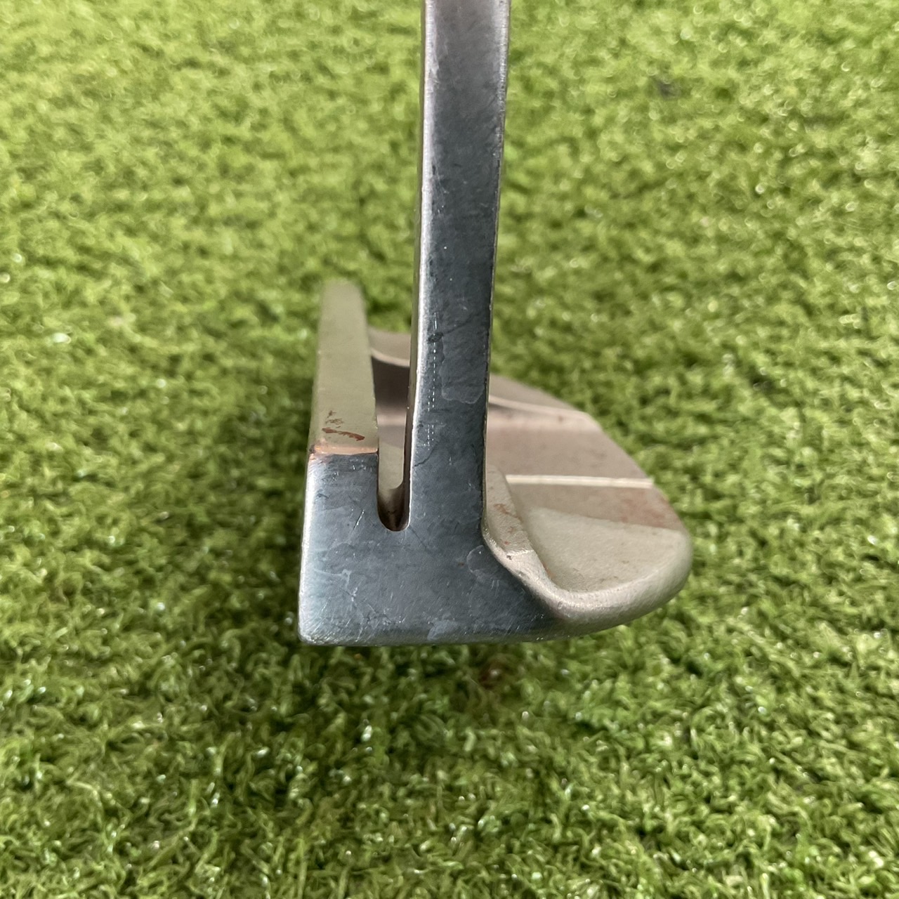 PUTTER BRIDGESTONE : WIDE SOLE LC-03 ก้านเหล็ก