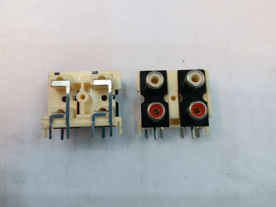 ขาย แจ็คRCA4P 6ขาลงปริ้น PCB แจ็คRCA4จุด 6ขาลงปริ้น PCB JACK RCA4 Pราคา ตัวล่ะ . . . . หน่วย บาท
