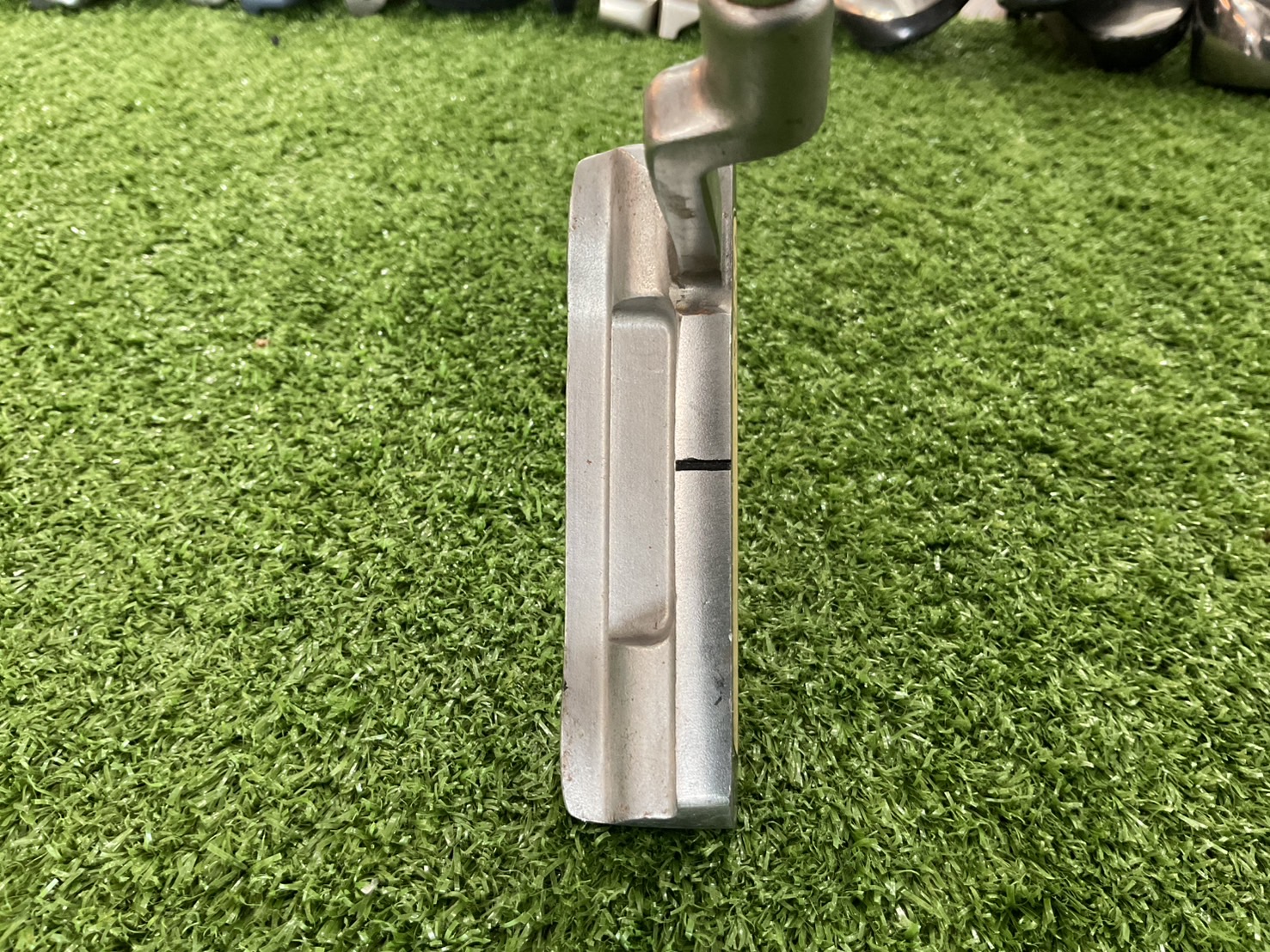 PUTTER KANZEN : HEAT IV ก้านเหล็ก