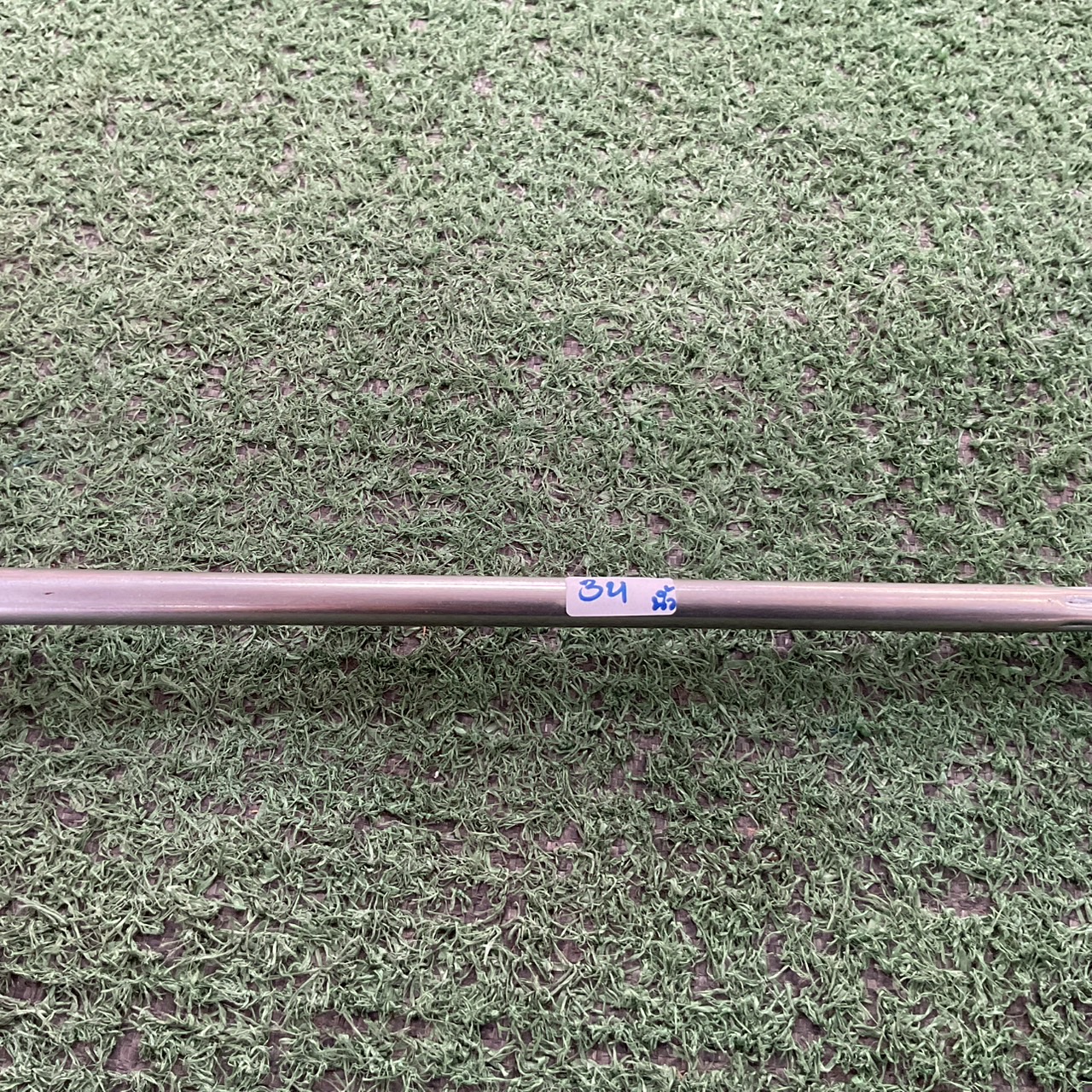 PUTTER Axaline Royal : noble ก้านเหล็ก