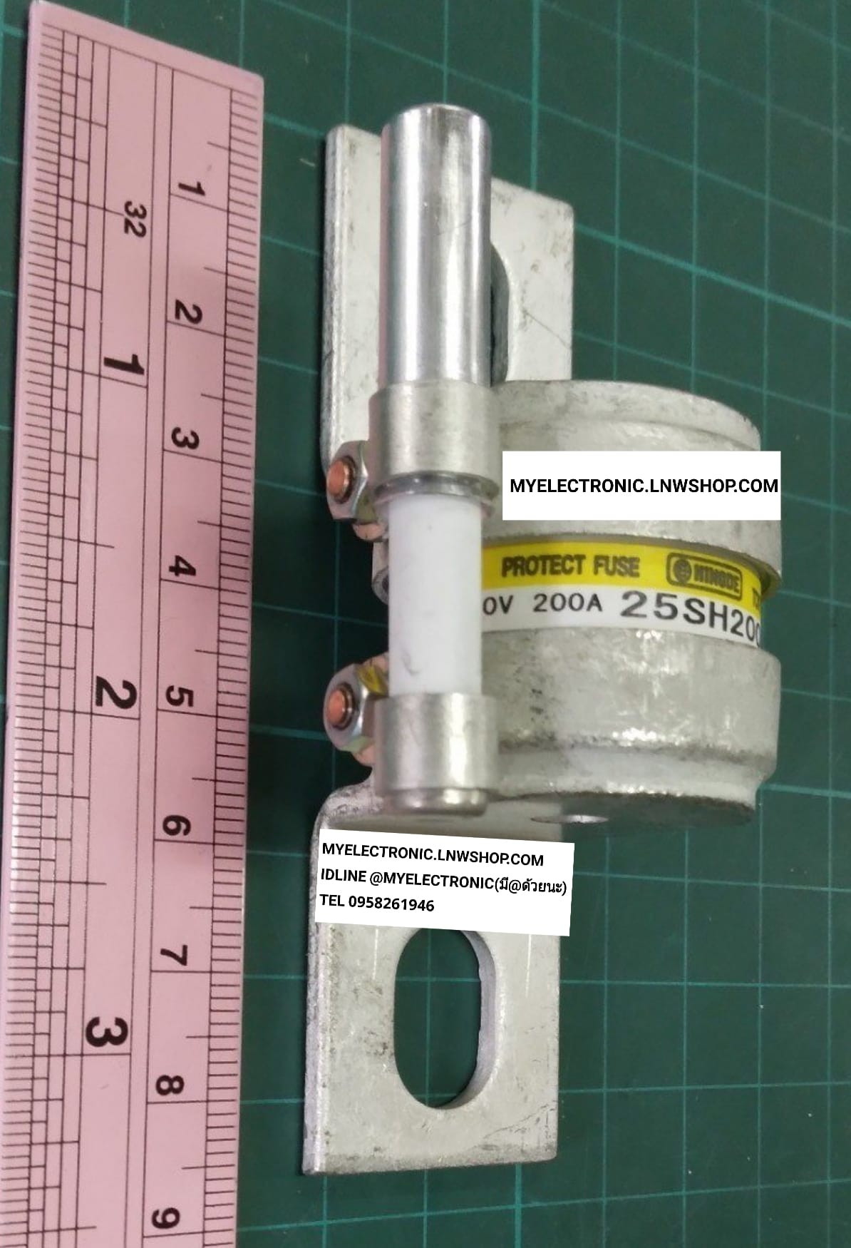 ขาย ฟิวส์200A250V มีอินทิเกรเตอร์ ฟิวส์สองร้อยแอมป์ สองร้อนห้าสิบโวลท์ ฟิวส์200A 250V รุ่น 25SH200S FUSE INDICATOR ยี่ห้อ HINODE ของแท้ ราคา ตัวละ . . . . หน่วย บาท