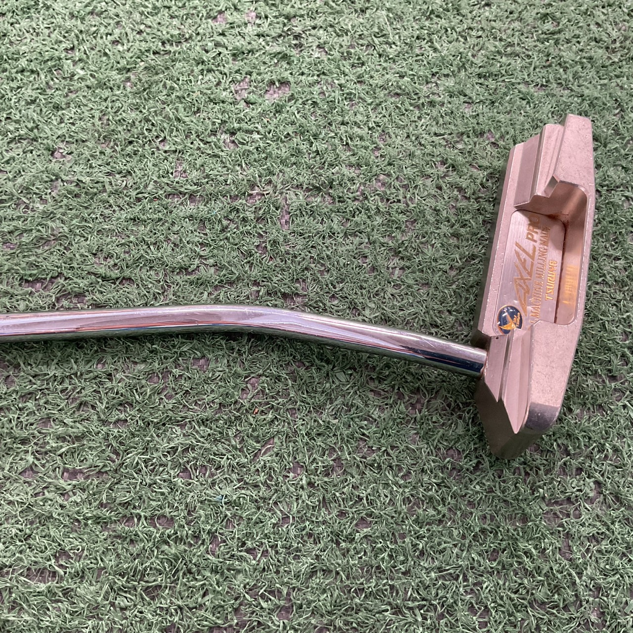 PUTTER TSURUYA : AXEL PRO ก้านเหล็ก