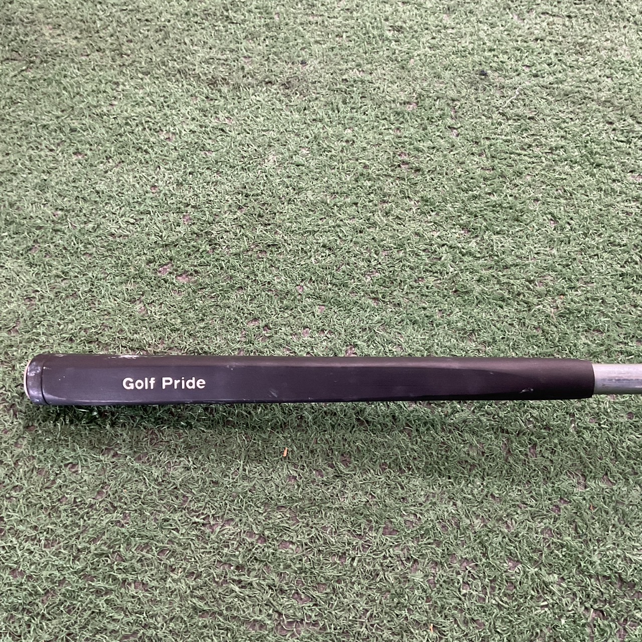 PUTTER Q'est : Hyle Hybrid Length mid ก้านเหล็ก