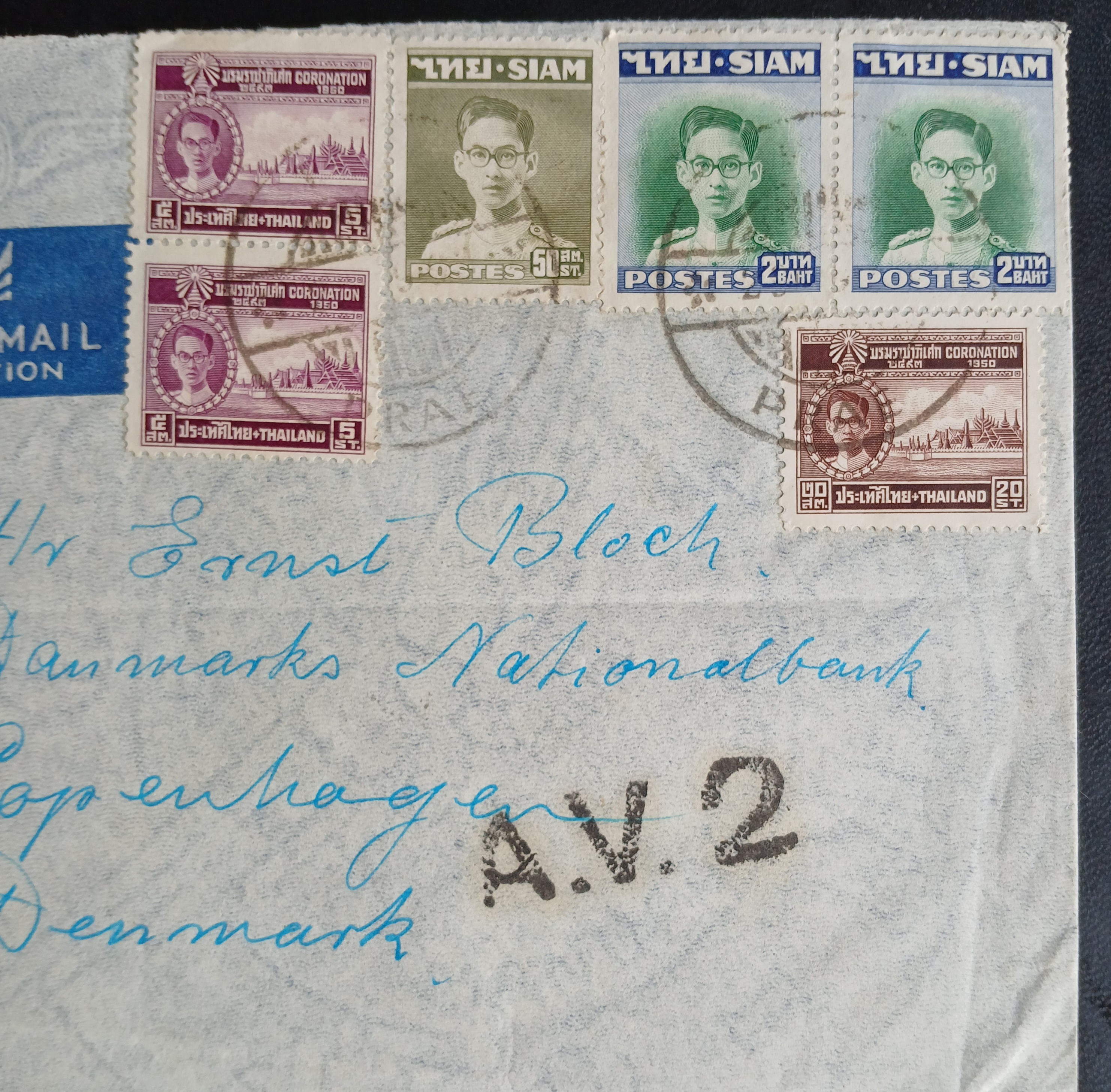 s3475-ซองจดหมายเก่า PRAE- BANGKOK-Copenhagen DENMARK A.V.2 airmail cover ติดแสตมป์พระรูป ร.9 SIAM ปี 2491-92, บรมราชาภิเษก 2493 (ราคาหน้าดวง รวม 4 บาท 80 สตางค์) มีตราประทับ แพร่ PRAE, ไปรษณีย์กลาง 1950 พ.ศ.2493