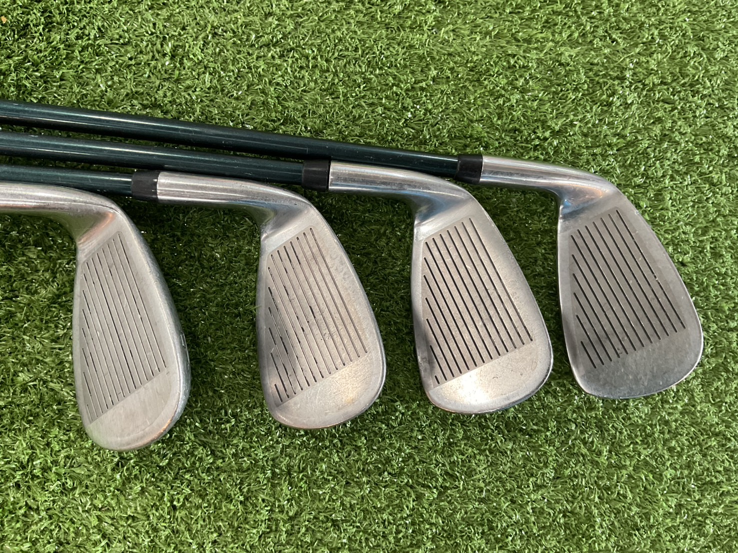 ไม้กอล์ฟ UBiZ : 6-4 TITAN / TF-I GRAPHITE ก้านกราไฟร์