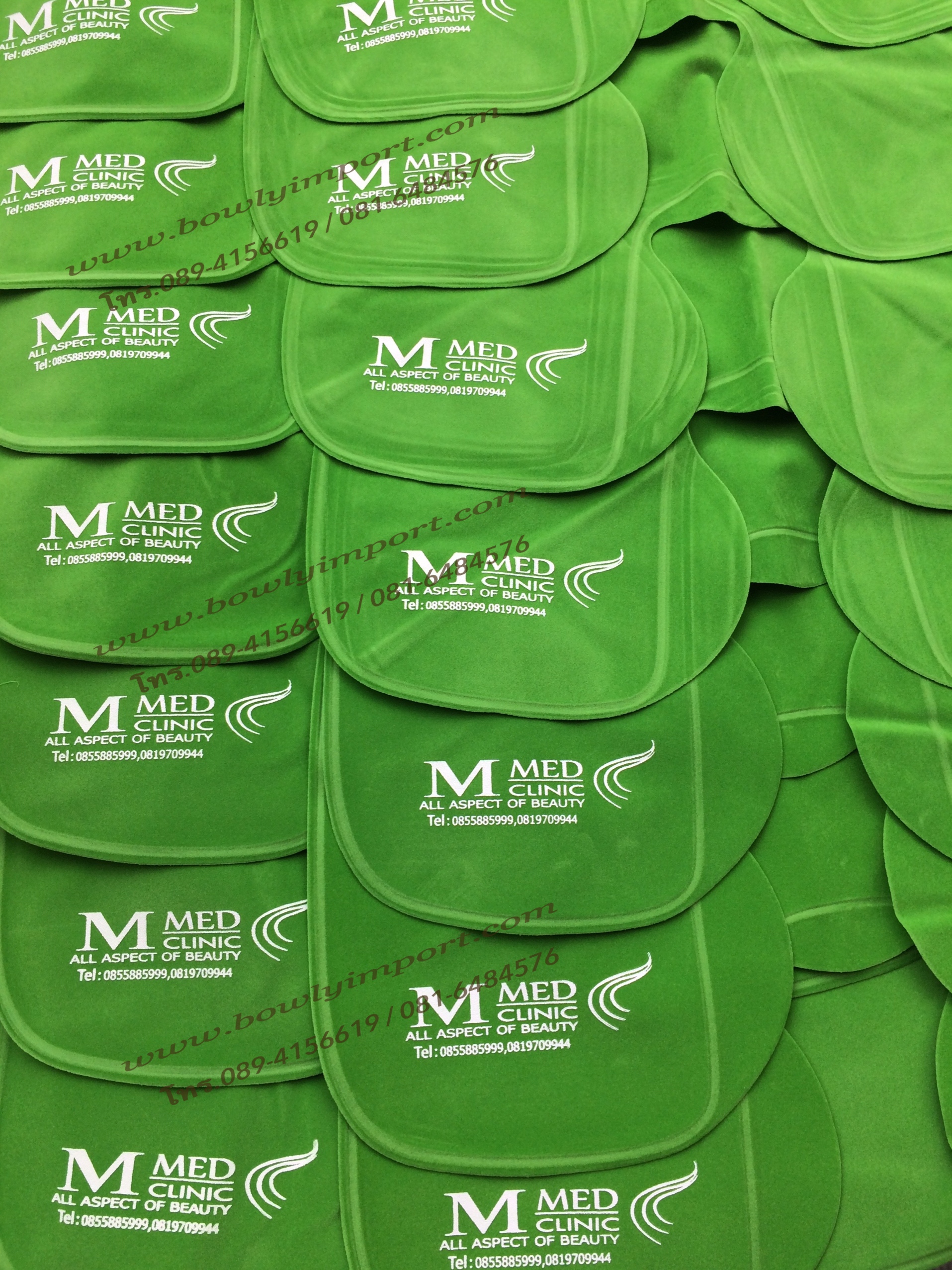 หมอนรองคอเป่าลม เนื้อผ้ากำมะหยี่ พร้อมสกรีนโลโก้