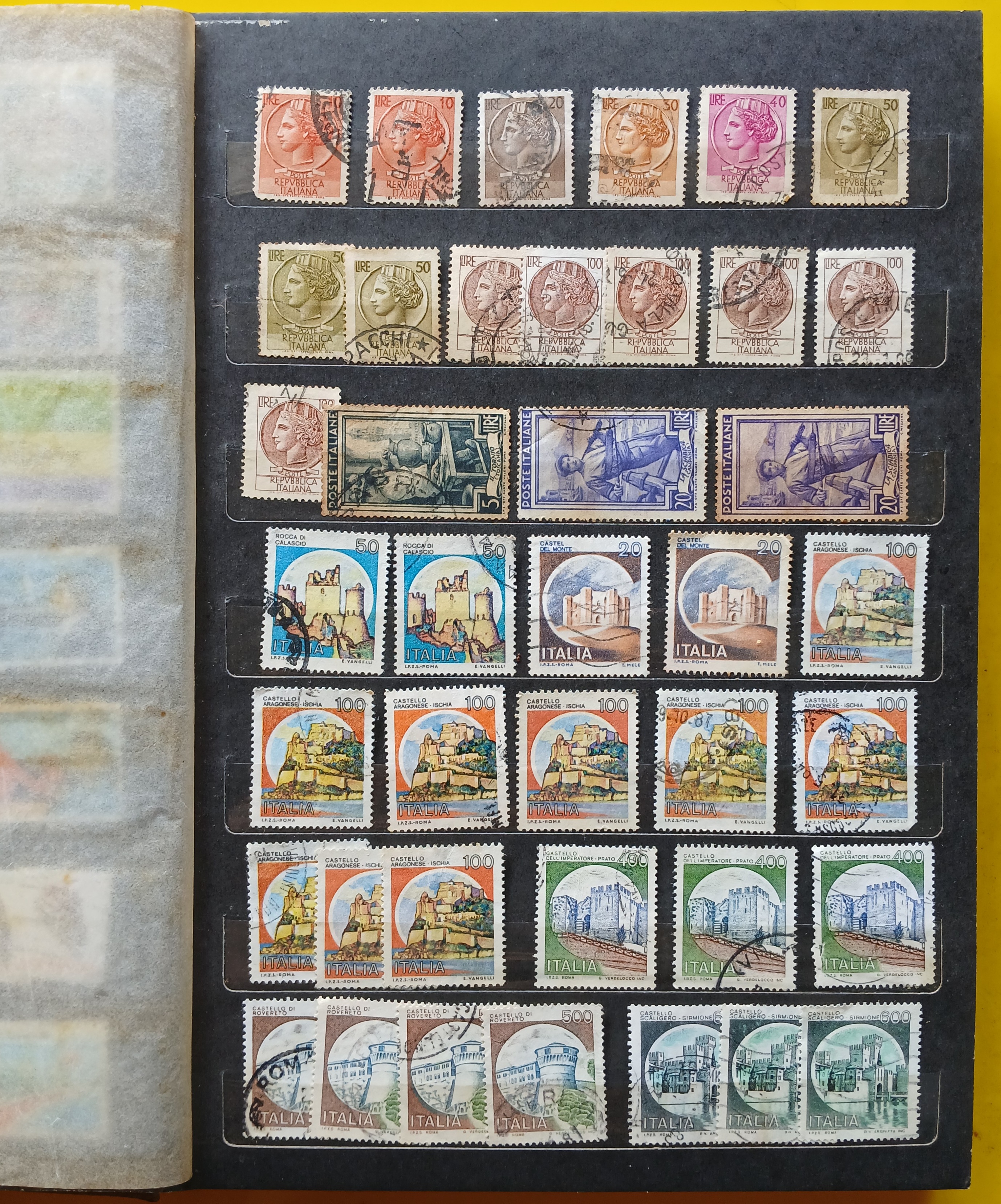 s3449-แสตมป์ต่างประเทศ พร้อมสมุด รวม 14 หน้า / 417 ดวง +โปสการ์ด ติดแสตมป์ต่างประเทศ ใช้แล้ว 4 ใบ +ซองส่งจริง ต่างประเทศส่งมาไทย 4 ซอง