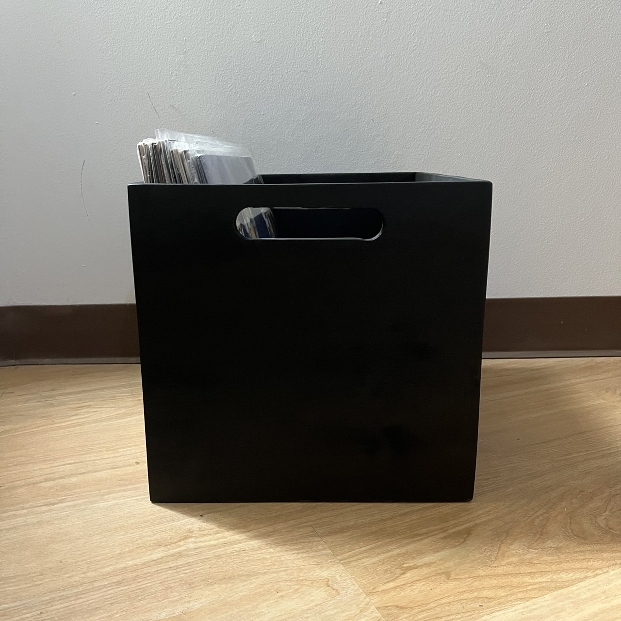 ลังไม้ ลังไม้ตกแต่งบ้าน ลังไม้เก็บแผ่นเสียง ลังไม้เก็บของ สีดำ