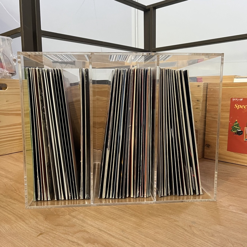 ลังอะคริลิคเก็บแผ่นเสียง ลังวางแผ่นเสียง ลังอะคริลิควางแผ่นเสียง กล่องอะคริลิคเก็บแผ่นเสียง 3ช่อง