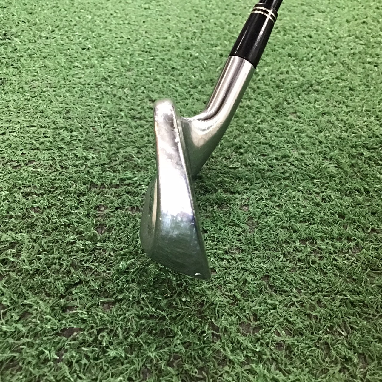 Iron 9 SRIXON : WR W-NI.Wt. / SV-3011J ก้านกราไฟร์