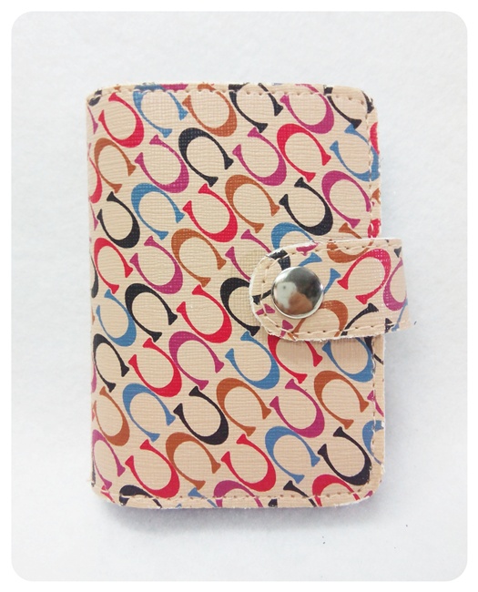 (ncb18-0078) กระเป๋าใส่นามบัตร ลายโค้ช (COACH) Cรุ้ง พื้นน้ำตาล