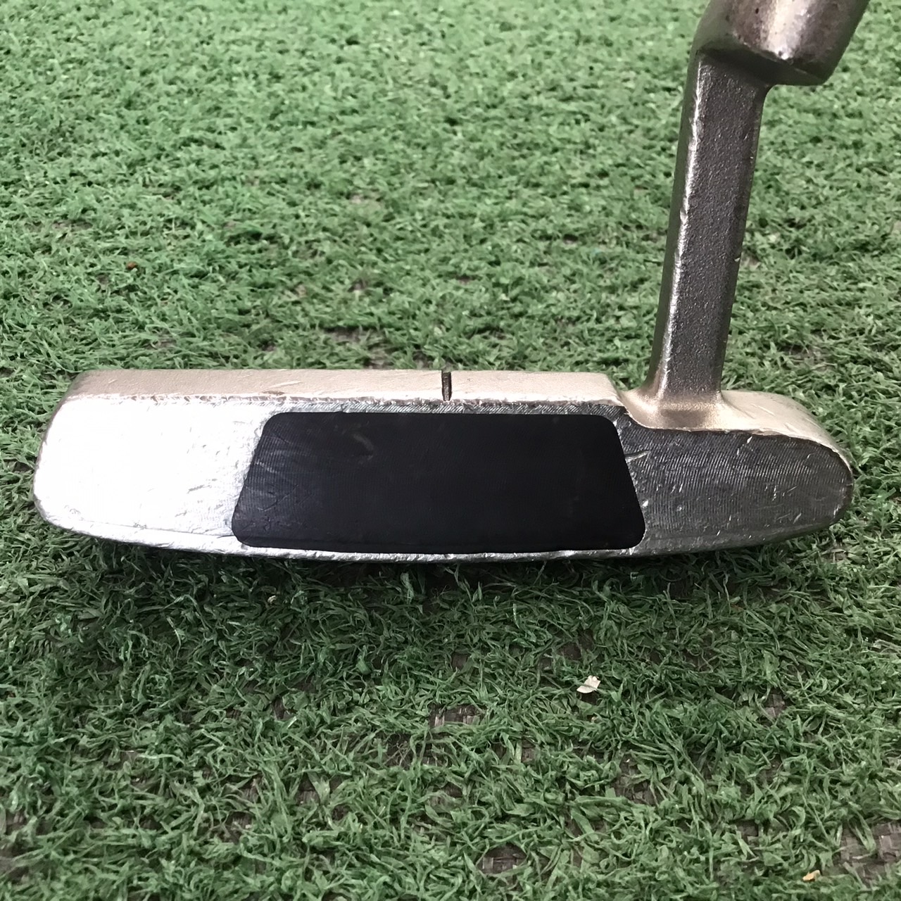 PUTTER ODYSSEY : DF™ 330 ก้านเหล็ก