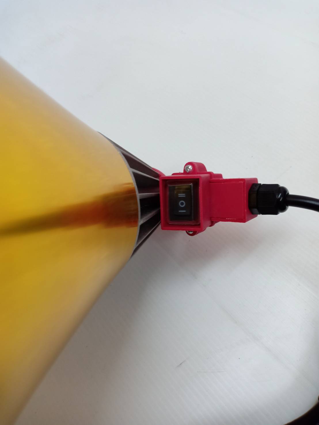 โคมไฟอินฟาเรด รุ่น JRL-300 ขนาด 11"