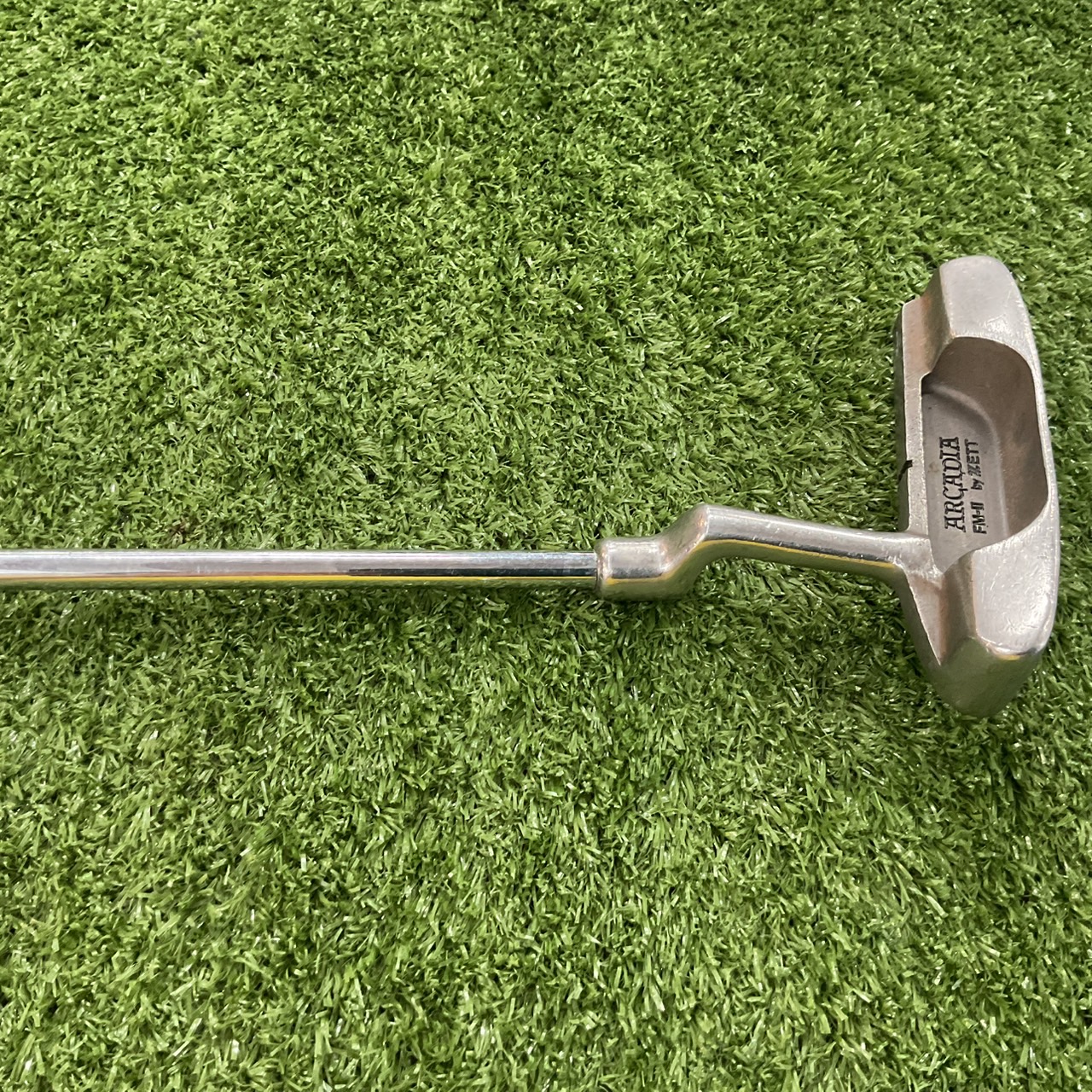 PUTTER ZETT : ARCADIA FM-II ก้านเหล็ก