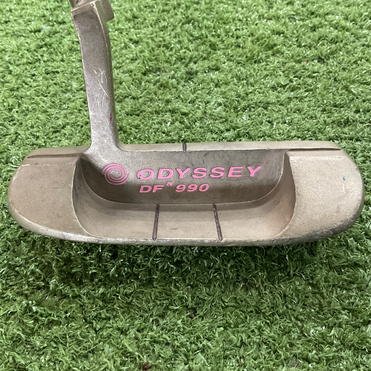 PUTTER ODYSSEY : DF™ 990 ก้านเหล็ก