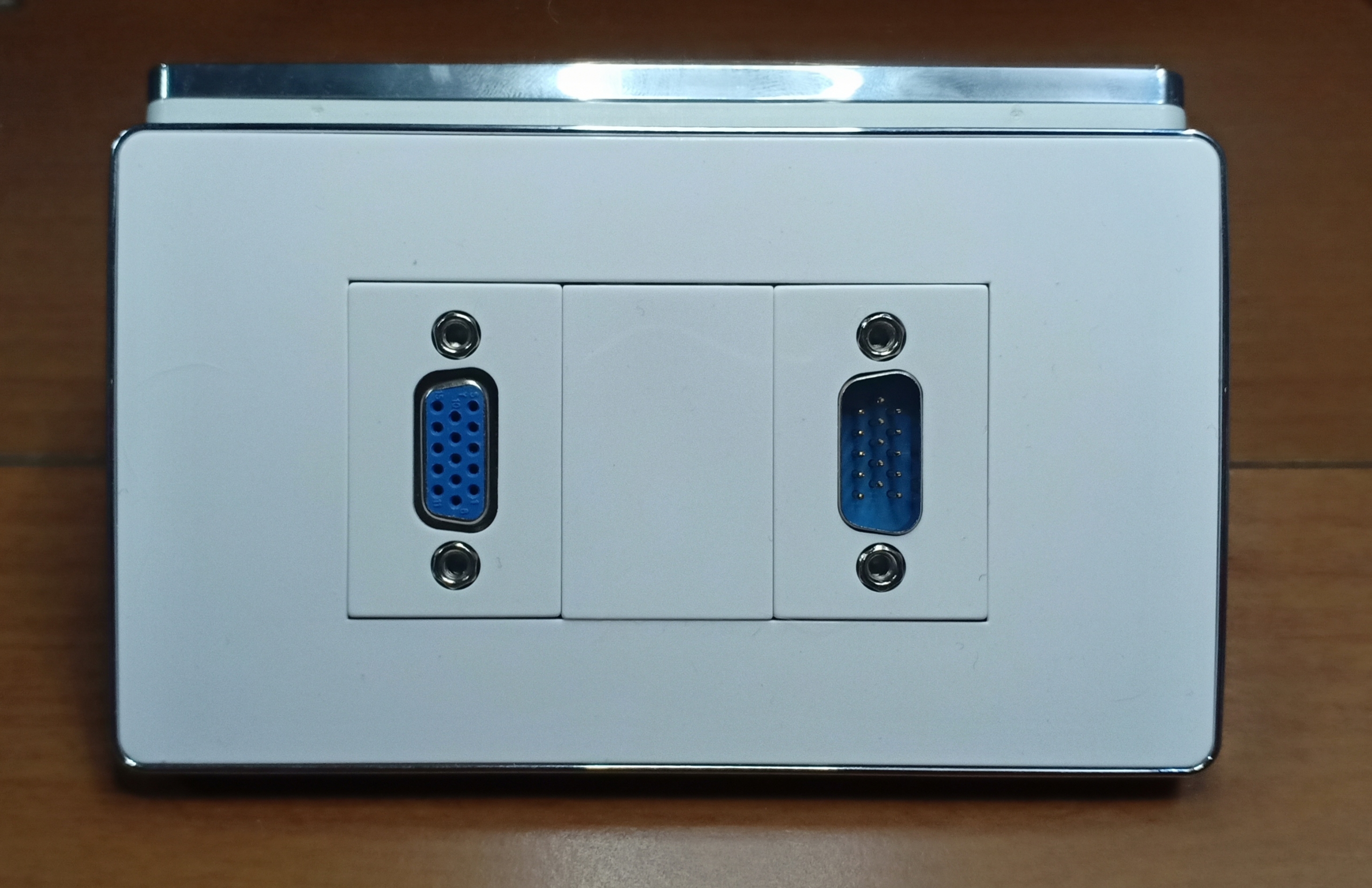 หน้ากาก wall plate เต้ารับ VGA ผู้-เมีย (แบบเชื่อม)