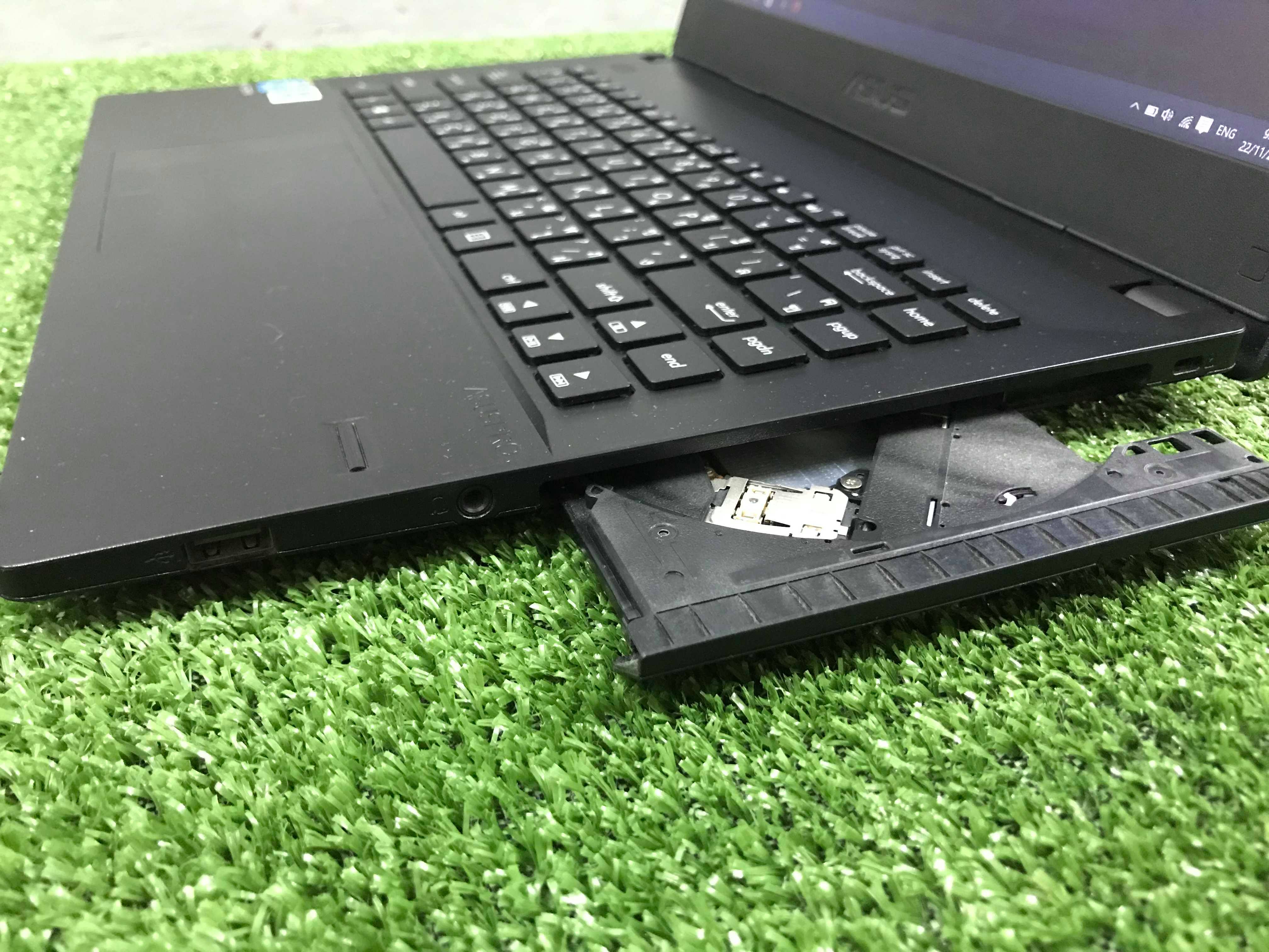 Notebook Asus P2420L(Core i5 Gen 5)