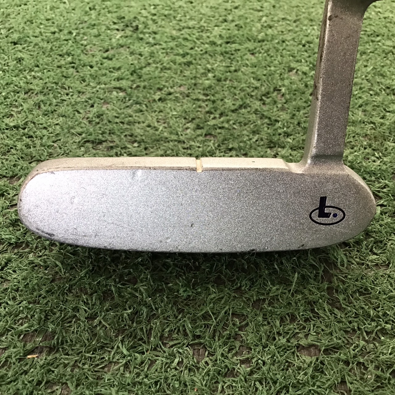 PUTTER Fairness : Liona ก้านกราไฟร์