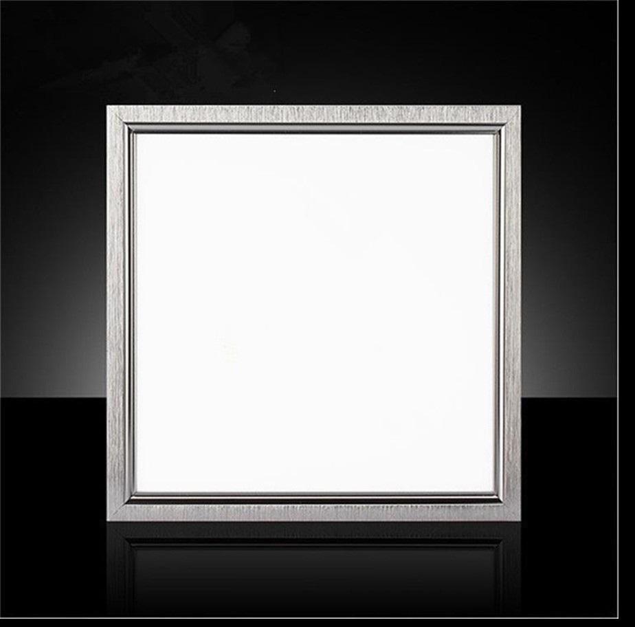 LED Panel Light โคมไฟฝังฝ้าติดเพดาน ขนาด 60×60 รุ่นสลิม บางพิเศษ แสงวอร์มไวท์ เหมาะสำหรับใช้กับฝ้าทีบาร์ T-Bar ฝ้าฉาบเรียบ ฝ้ายิบซั่ม จำนวน 1 ชิ้น