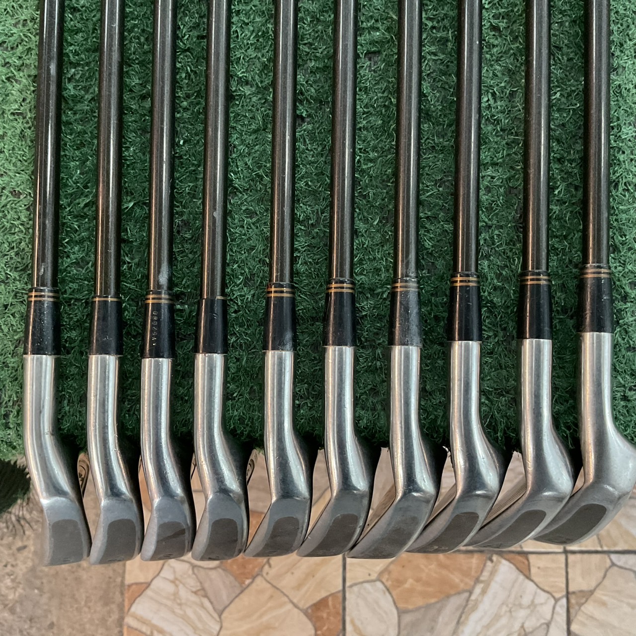 ไม้กอล์ฟ SNAKE EYES : GREAT King Viper ก้านกราไฟร์