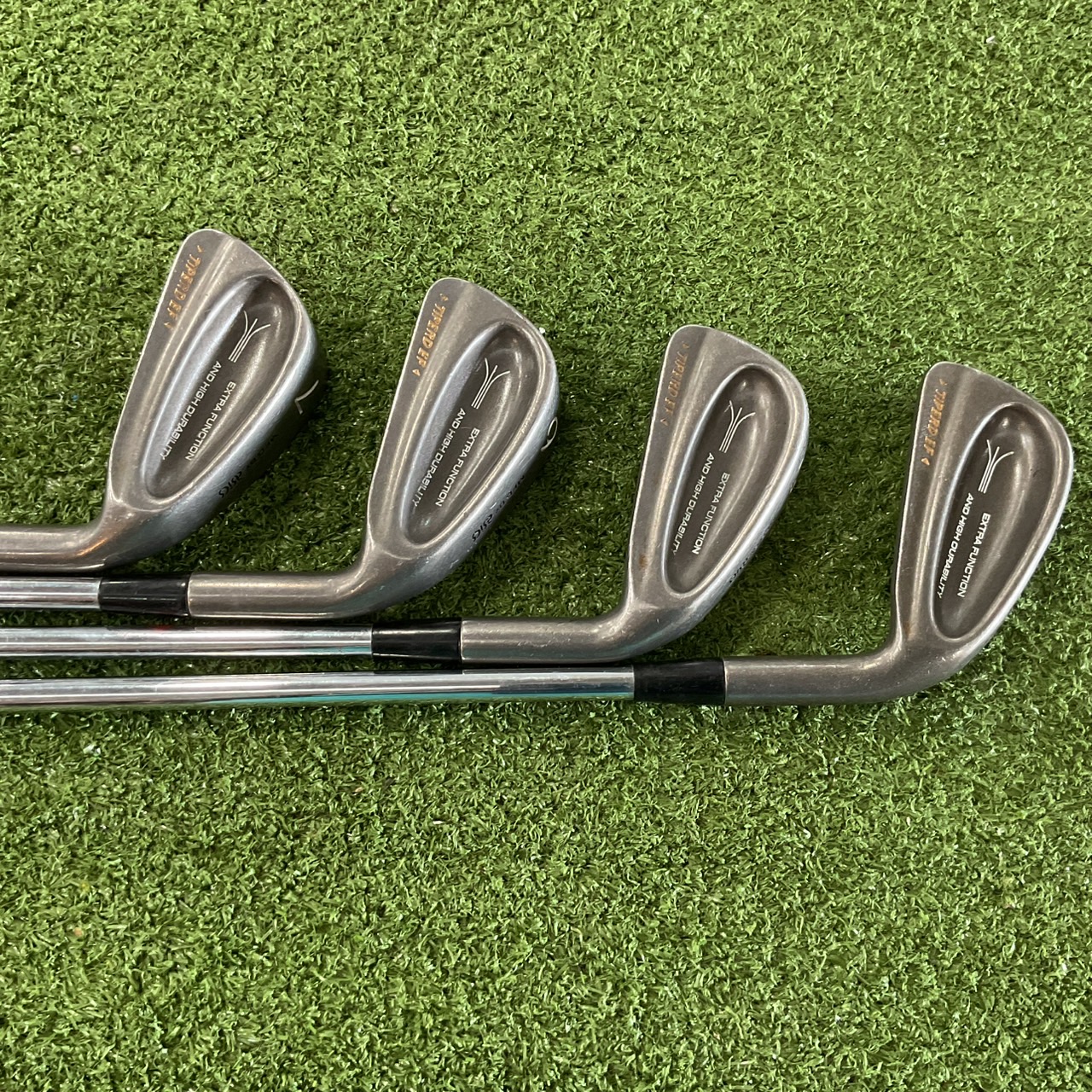 ไม้กอล์ฟ asics : TIPERD EF ก้านเหล็ก