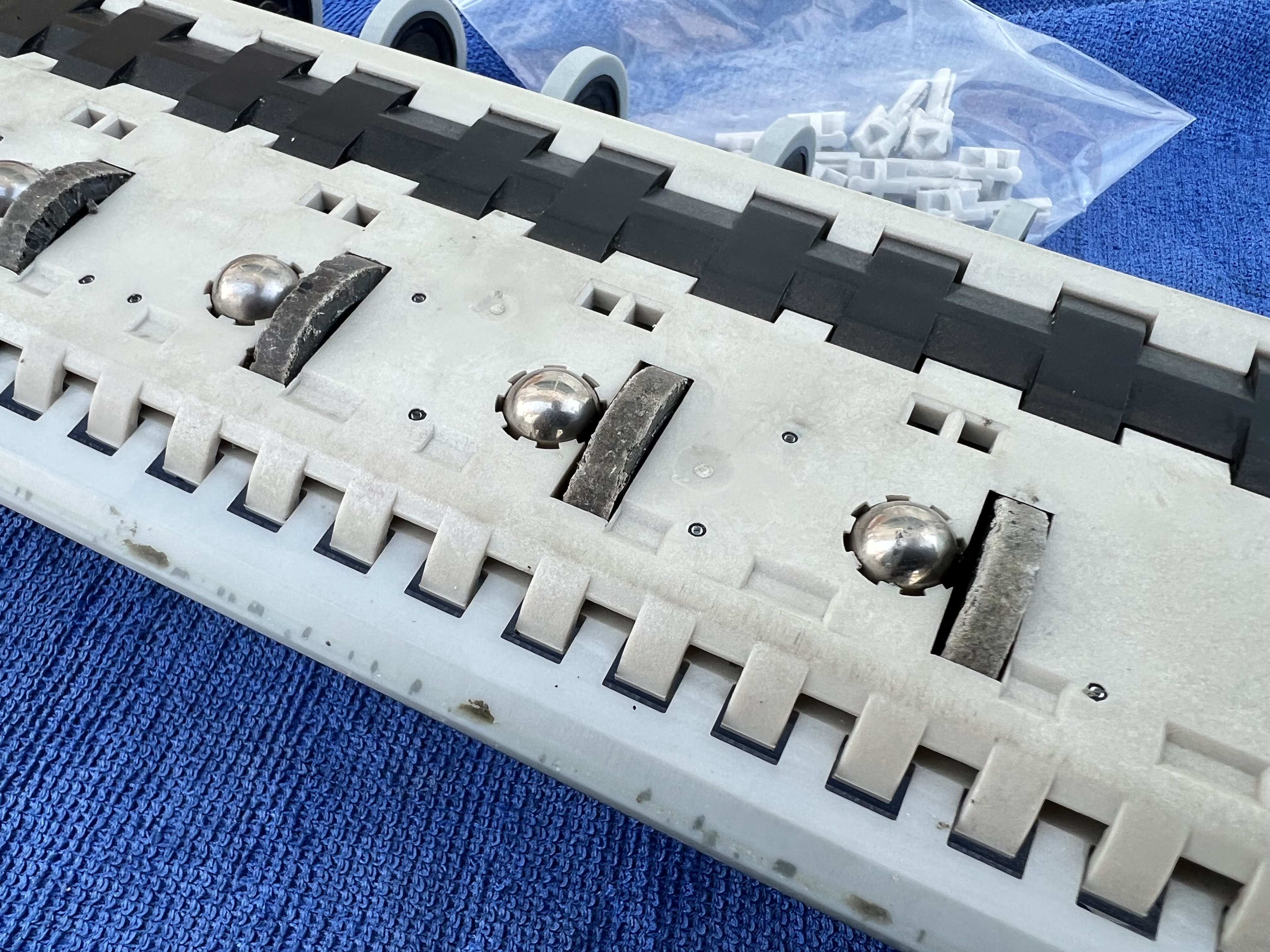 ลูกล้อแท่นดึงกระดาษ PR9