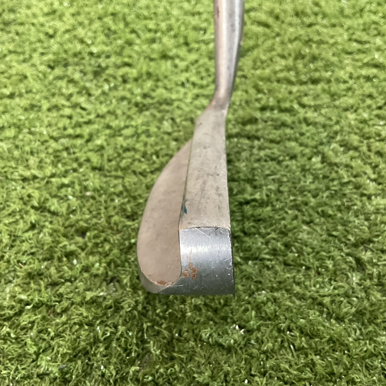 PUTTER Lynx "IO" ก้านเหล็ก