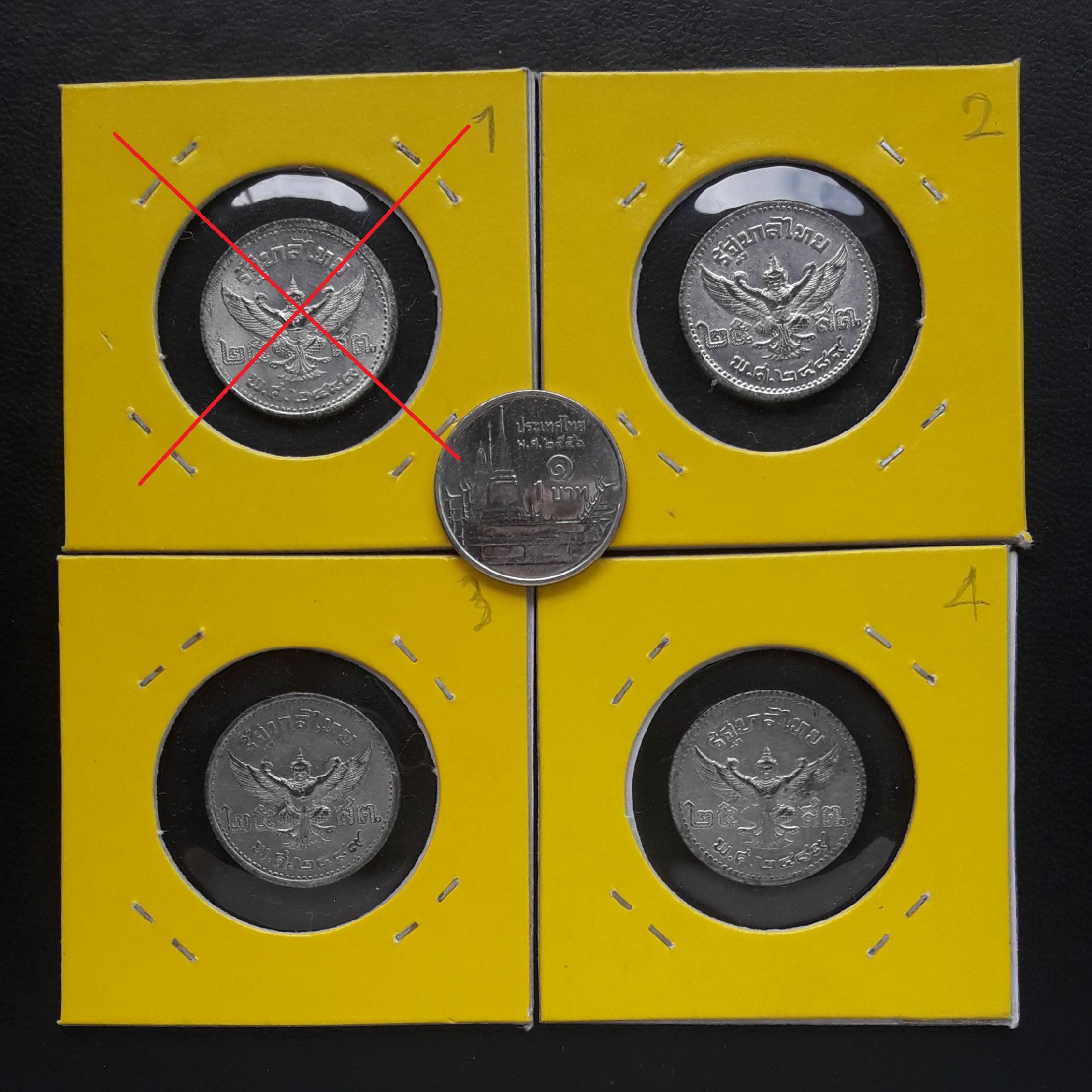 เหรียญรัชกาลที่ 8 หลังครุฑพ่าห์ ชนิดราคา 25 สตางค์ พ.ศ.2489 รวม 3 เหรียญ เนื้อดีบุก สภาพดี ยังมีผิวปรอท ใส่เม้าท์แล้ว