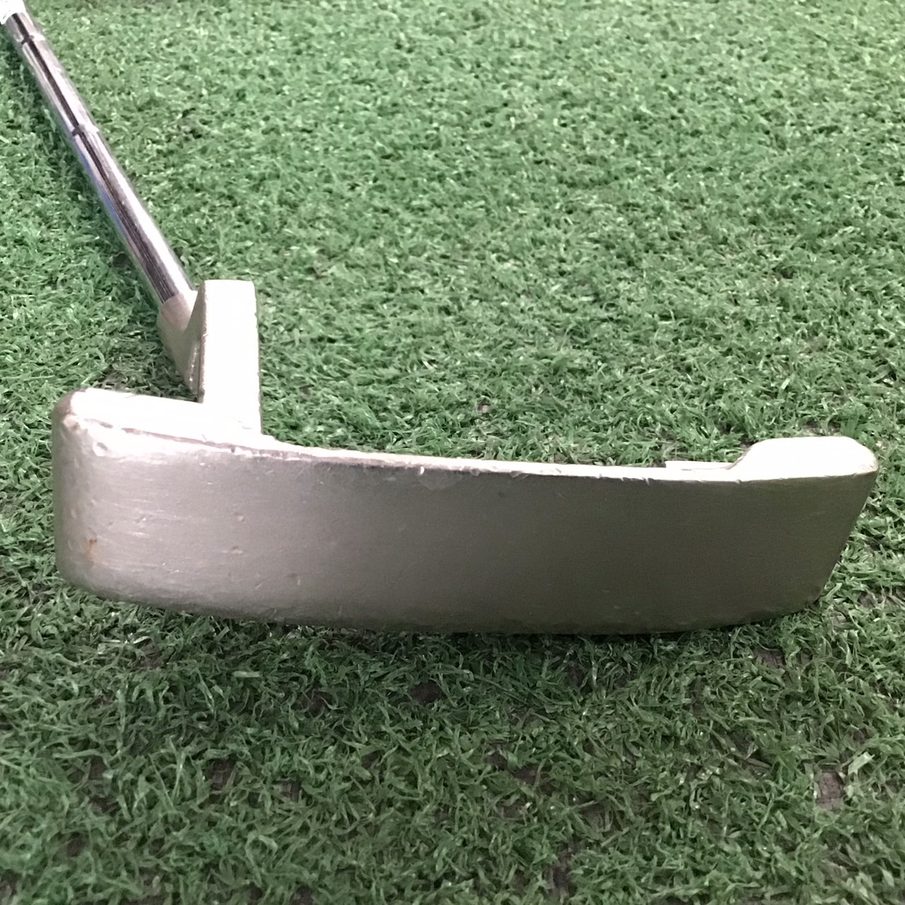 PUTTER TMT P-101 ก้านเหล็ก