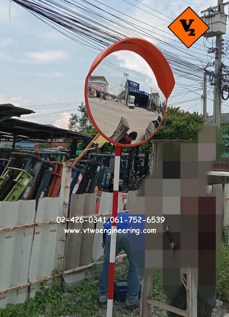 เสาเหล็ก 2 นิ้ว สูง 3 เมตร พ่นสีขาวสลับแดง