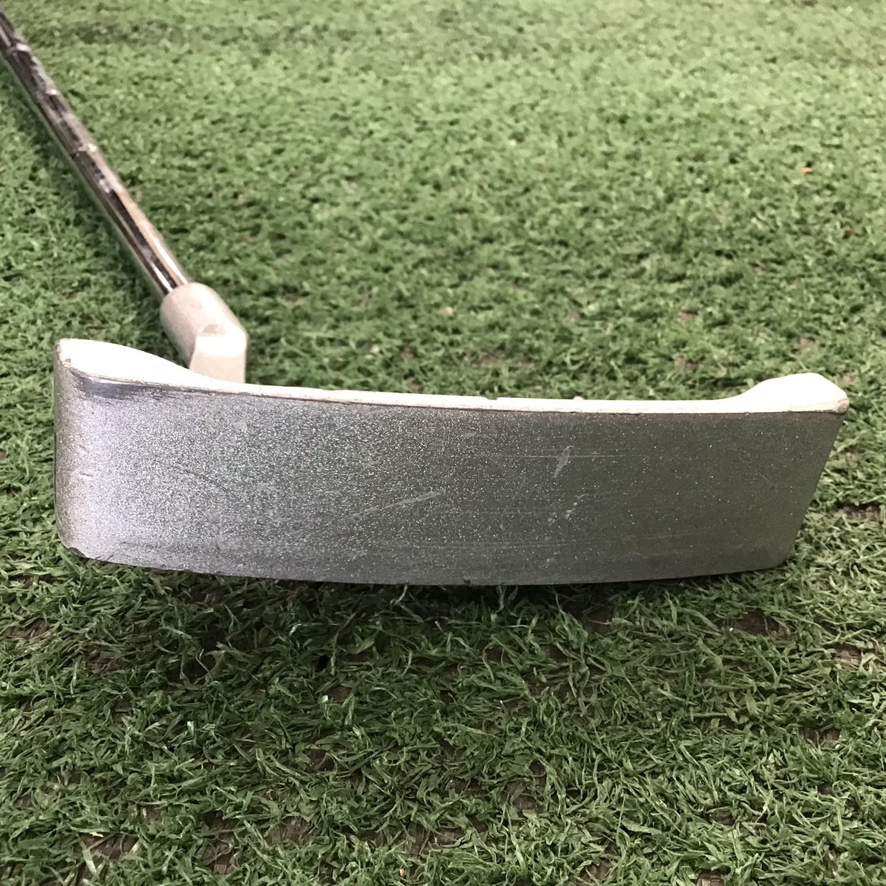 PUTTER TaylorMade ก้านเหล็ก