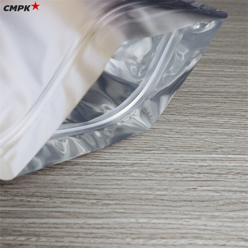 ถุงอลูมิเนียมฟอยล์ ทึบแสง ตั้งได้ ขอบโค้ง ติดซิป (50 ใบ) Aluminum Foil Zip bag