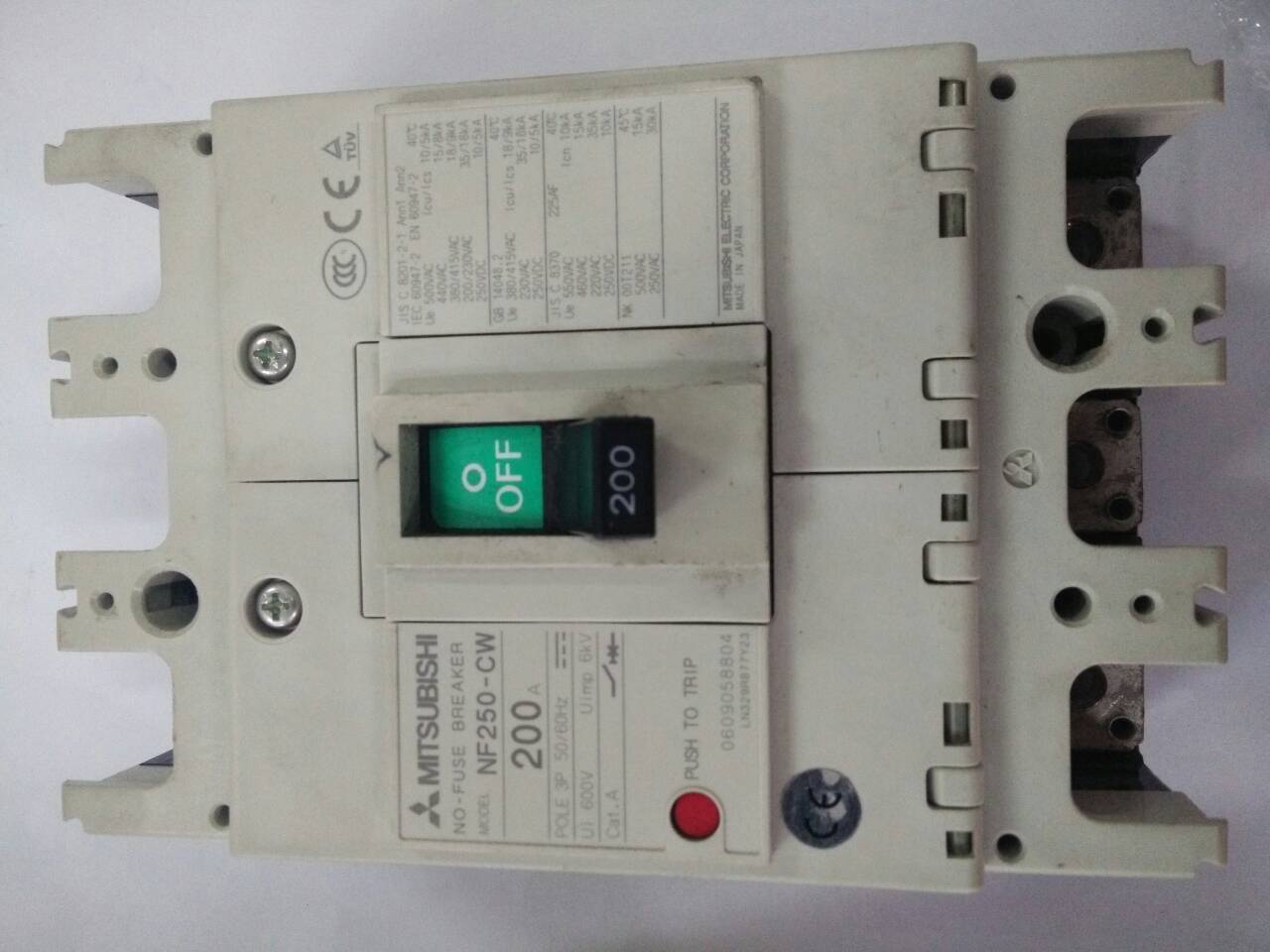 เบรคเกอร์ NF250CW 3P 200A mitsubishi