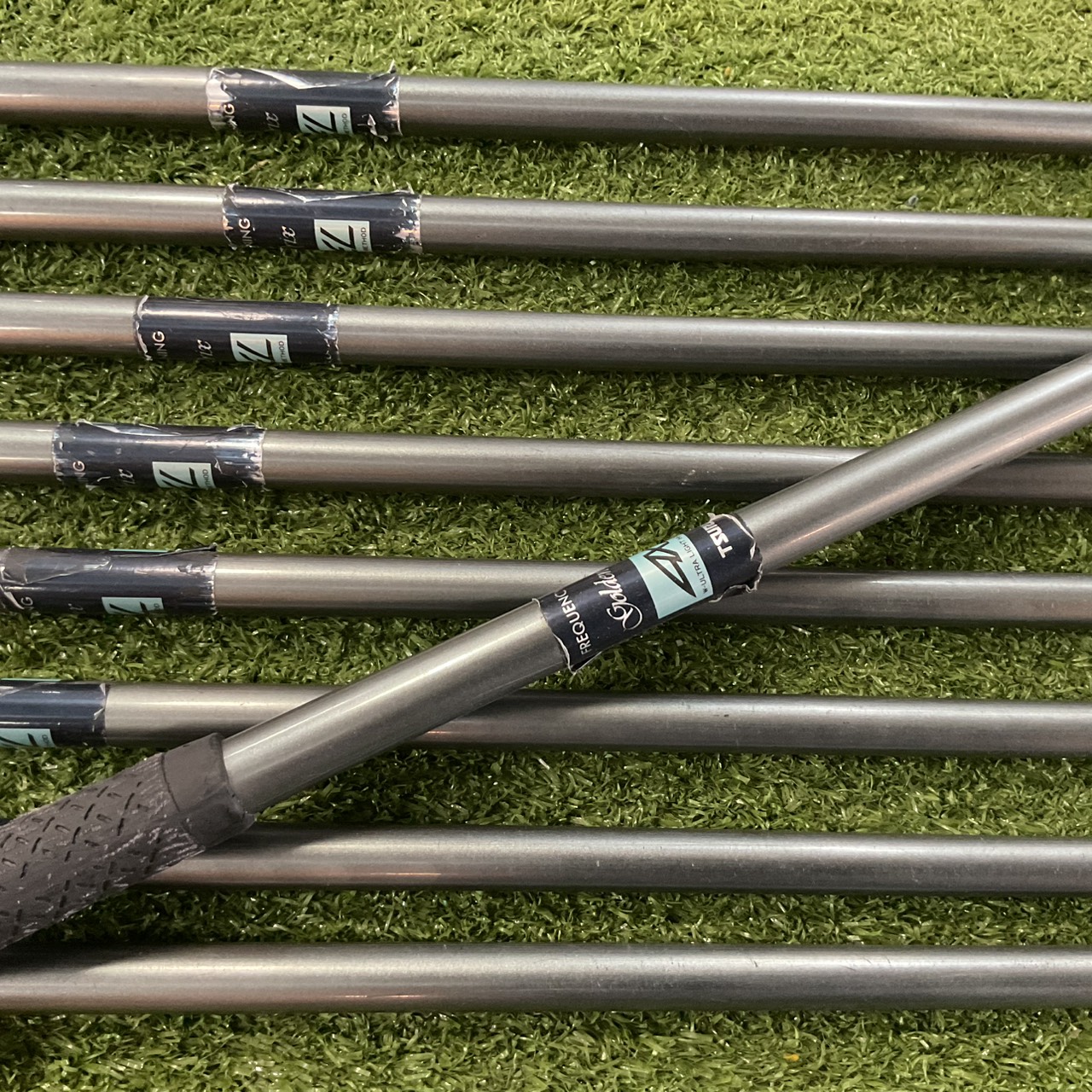 ไม้กอล์ฟ TSURUYA : AXEL HI-TECH METHOD ก้านกราไฟร์