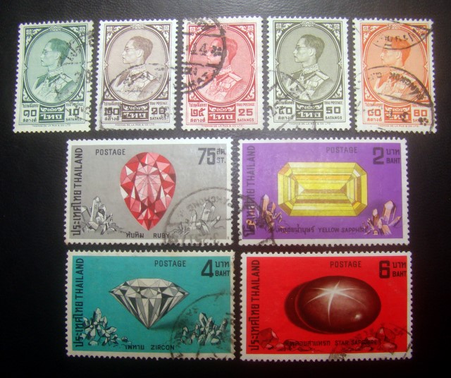 [s2460] แสตมป์ในหลวง ร.9 พระพักตร์ข้าง ปี 2506 + แสตมป์นิยม ชุดอัญมณี ปี 2515 ใช้แล้ว ราคาเบา น่าสะสมครับ