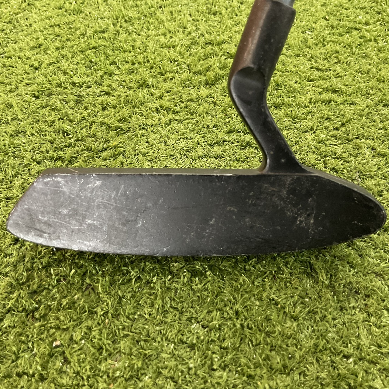 PUTTER Golder Bear : BEVERLY SPORTS ก้านกราไฟร์