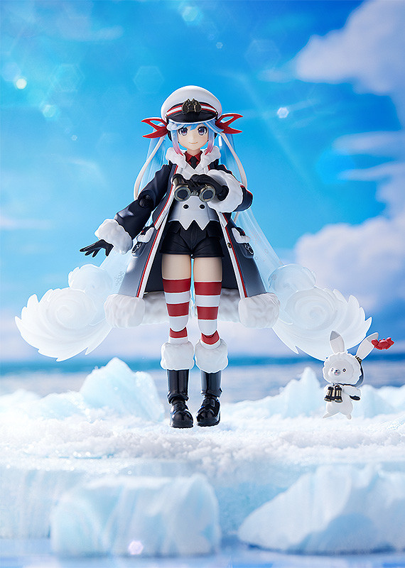 figma No.EX-066 Character Vocal Series 01: Hatsune Miku Snow Miku: Grand Voyage Ver.