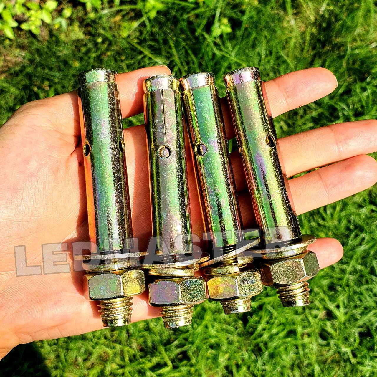 เสาไฟถนน สูง 3 เมตร ขนาด 2.5 นิ้ว (สำหรับโคมถนนโซล่าเซล UFO) เสาไฟโซล่าเซลล์ ราคาถูก เสาโคมถนน เสาไฟถนน