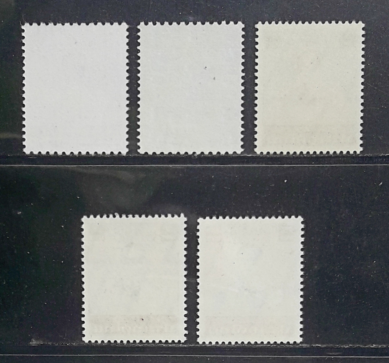 s3374-แสตมป์พระรูป ในหลวง รัชกาลที่ 9 ชุด7 ยังไม่ใช้ 5 ดวง + หน้าดวง 1.25 บาท ช่วงปี 2524-27 จำนวน 63 ดวง ใช้แล้ว ราคาเบา น่าสะสมครับ