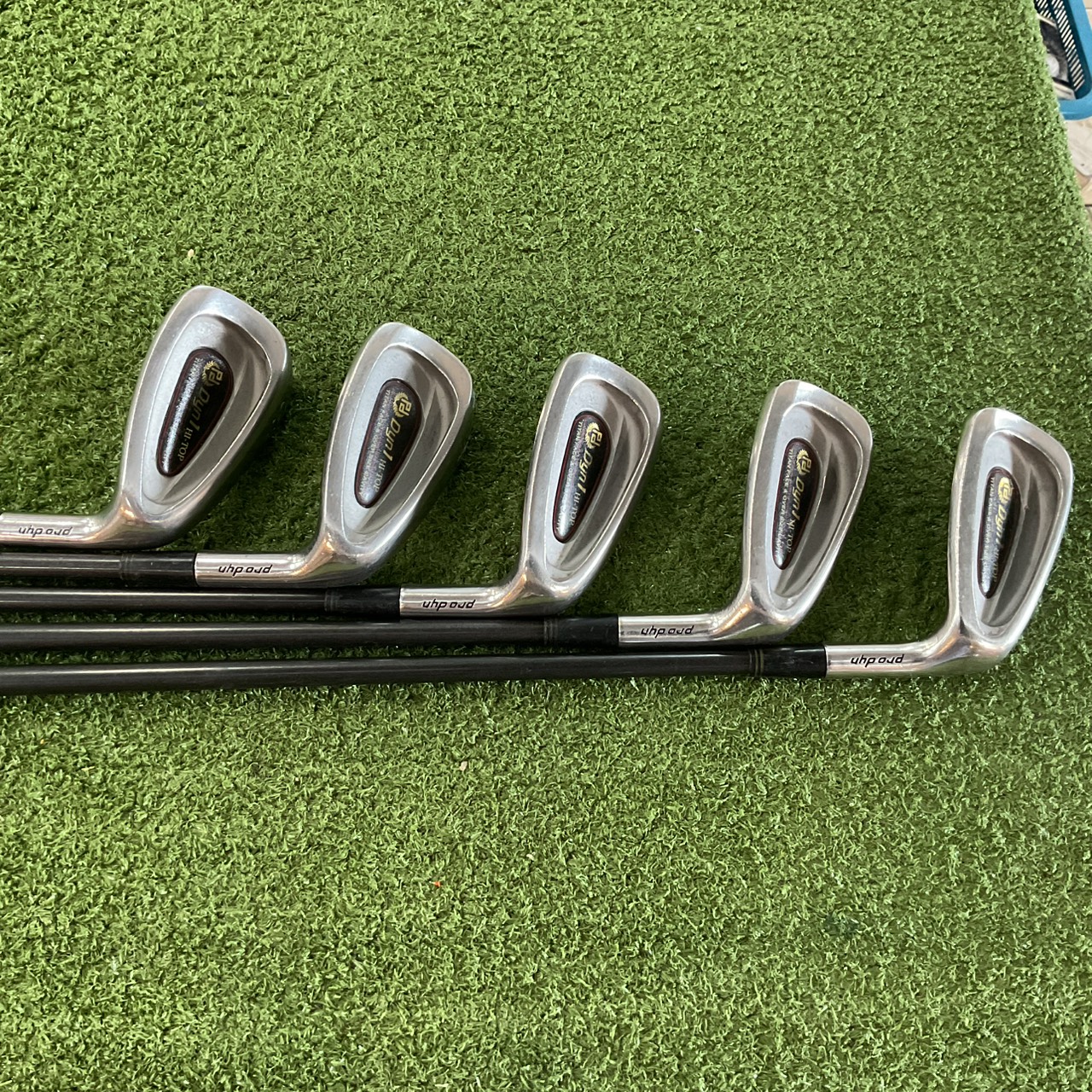 ไม้กอล์ฟ Prodyn : Dyn1 HI-TOP / AMORPHOUS ก้านกราไฟร์