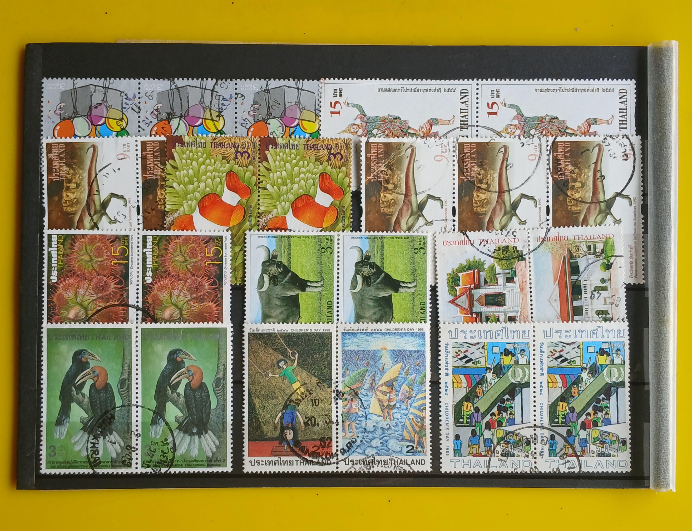 แสตมป์ไทยใช้แล้ว มีบล็อก,คู่,ดวงติดกัน มีหน้าดวง 100,200 บาท ส่งพร้อมเม้าท์ตามภาพครับ (B1,B2)